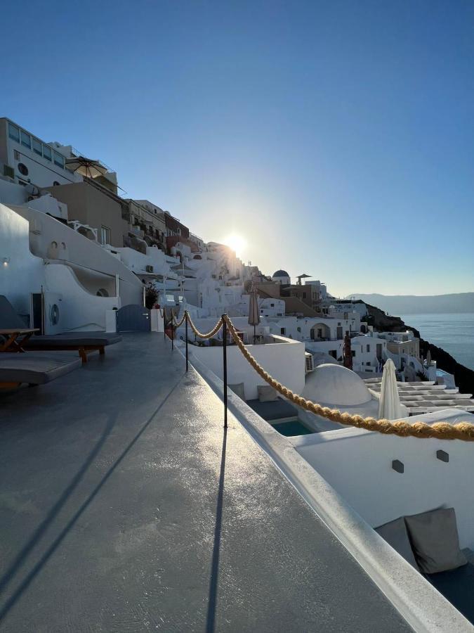 Oinos Luxury Suites Caldera Oia  Extérieur photo
