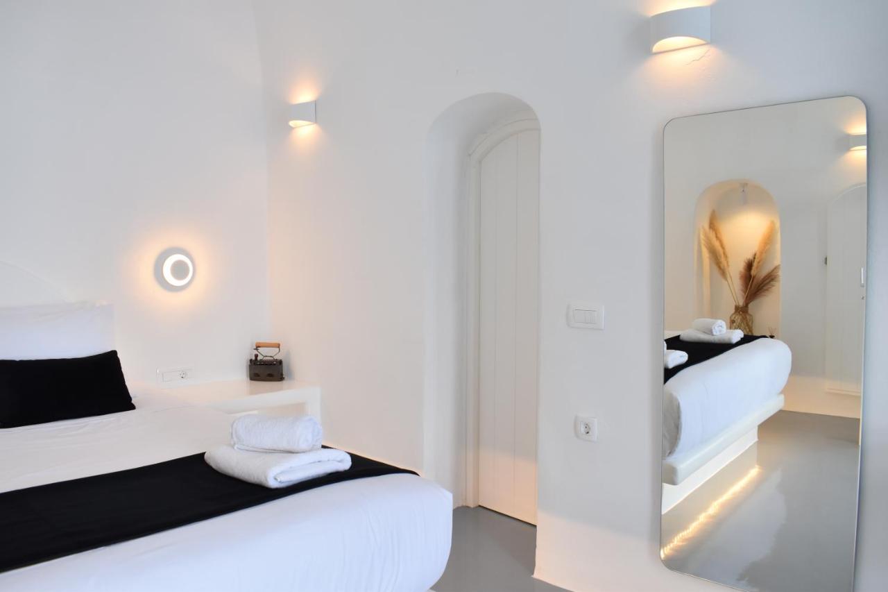 Oinos Luxury Suites Caldera Oia  Extérieur photo